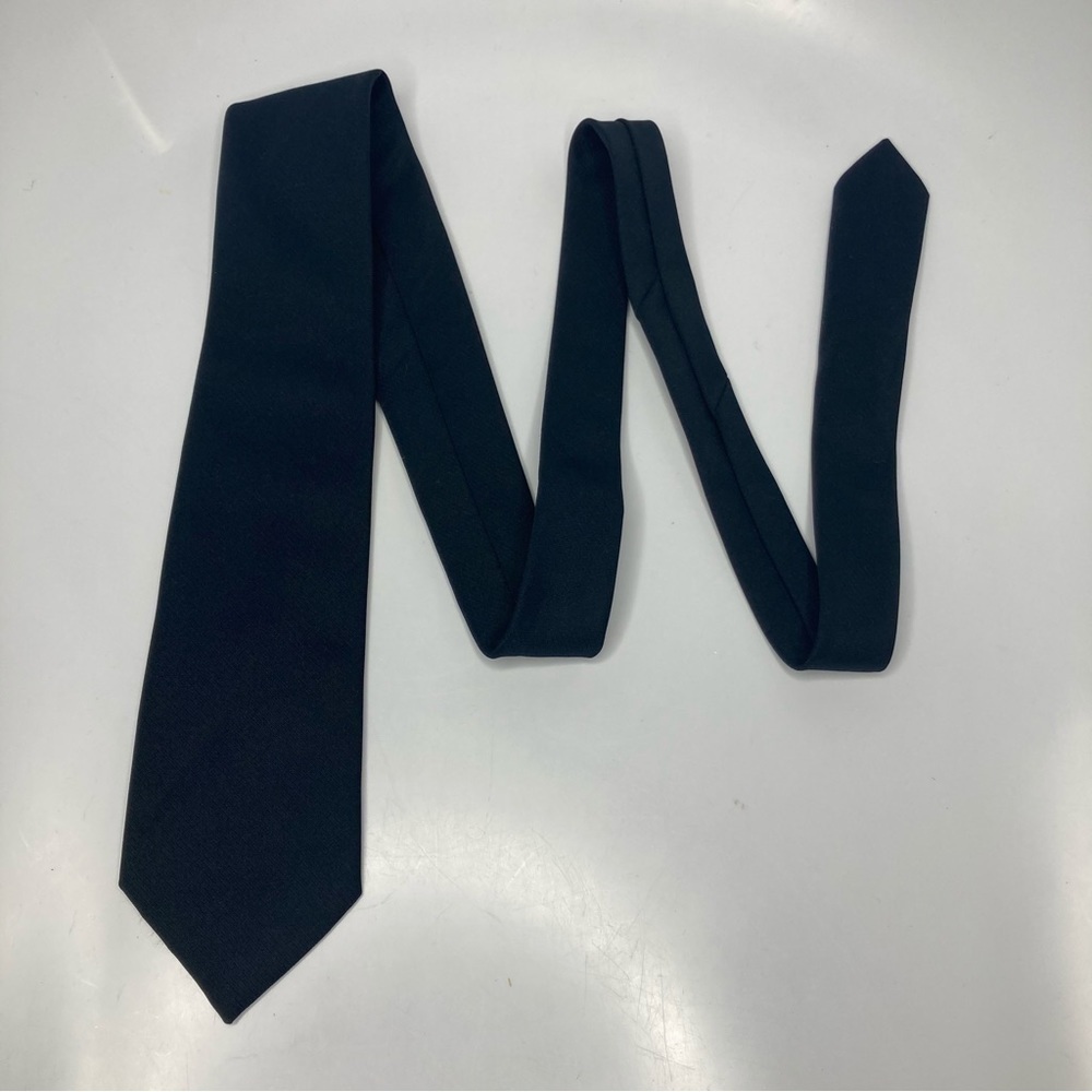 Wemlon ll by Wembley navy blue tie‎